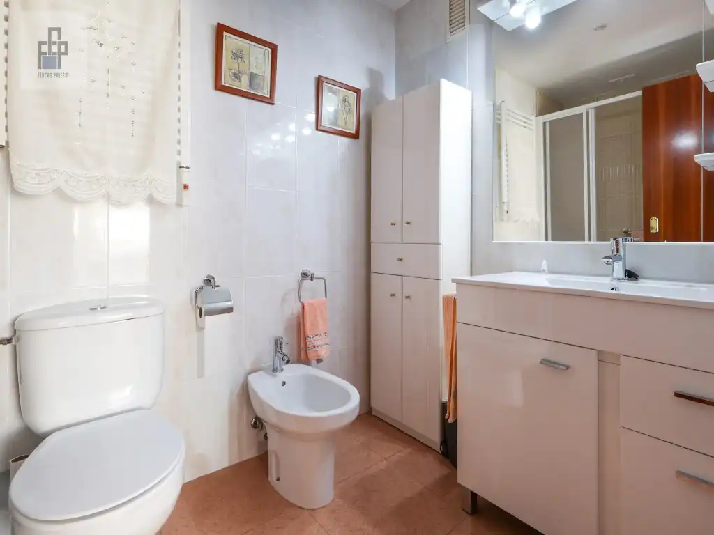 Badezimmer von Wohnung zum Verkauf in El Vendrell