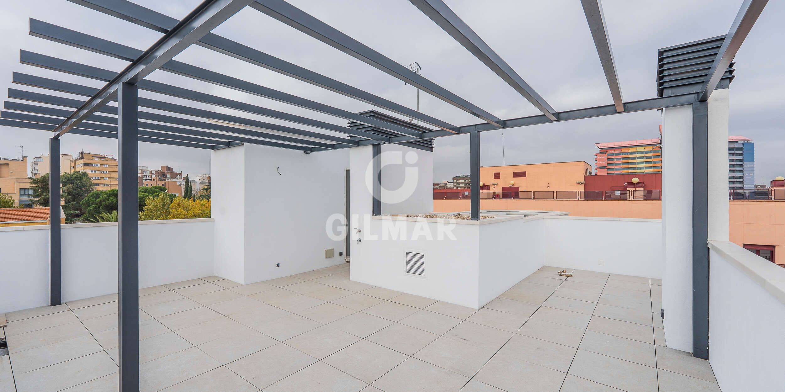 Terrace of Attic for sale in  Madrid Capital  with Heating, Storage room and Balcony