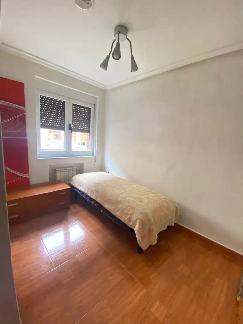Habitación de Piso en venta en Langreo con Calefacción, Trastero y Amueblado