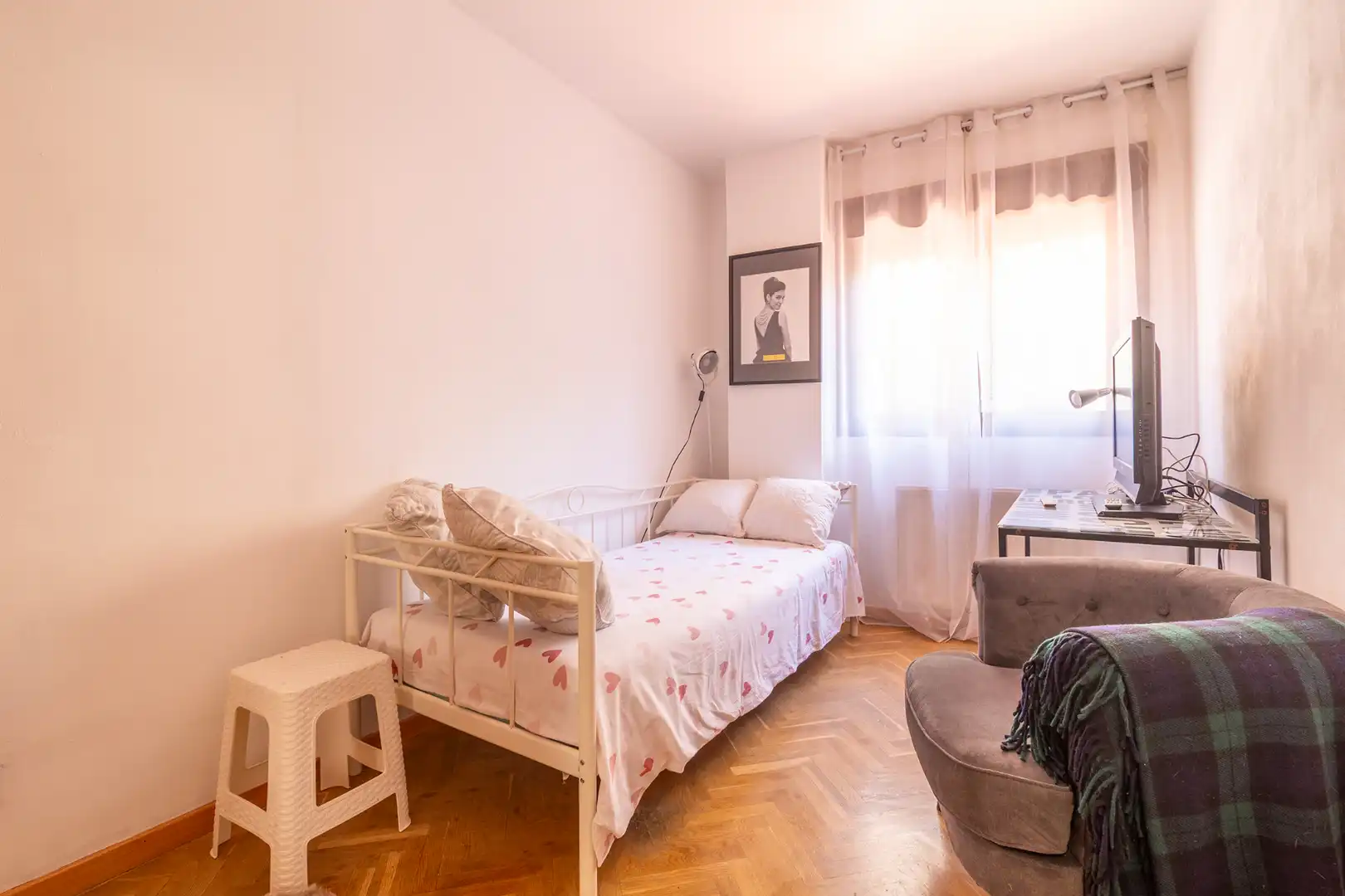 Bedroom of Ground floor for sale in Alcorcón  with Heating, Private garden and Parquet flooring