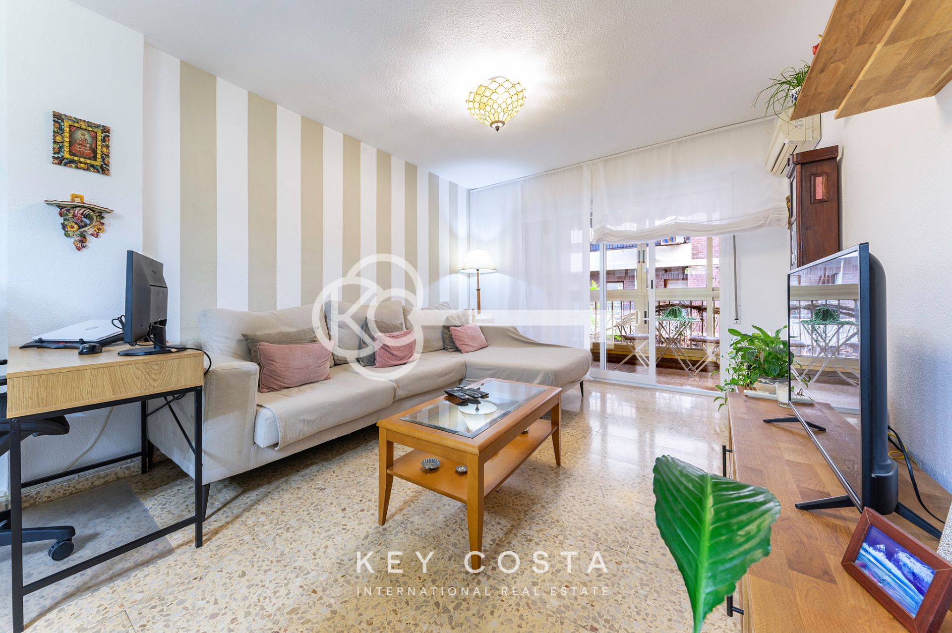 Vista exterior de Pis en venda en Alicante / Alacant amb Aire condicionat, Calefacció i Forn