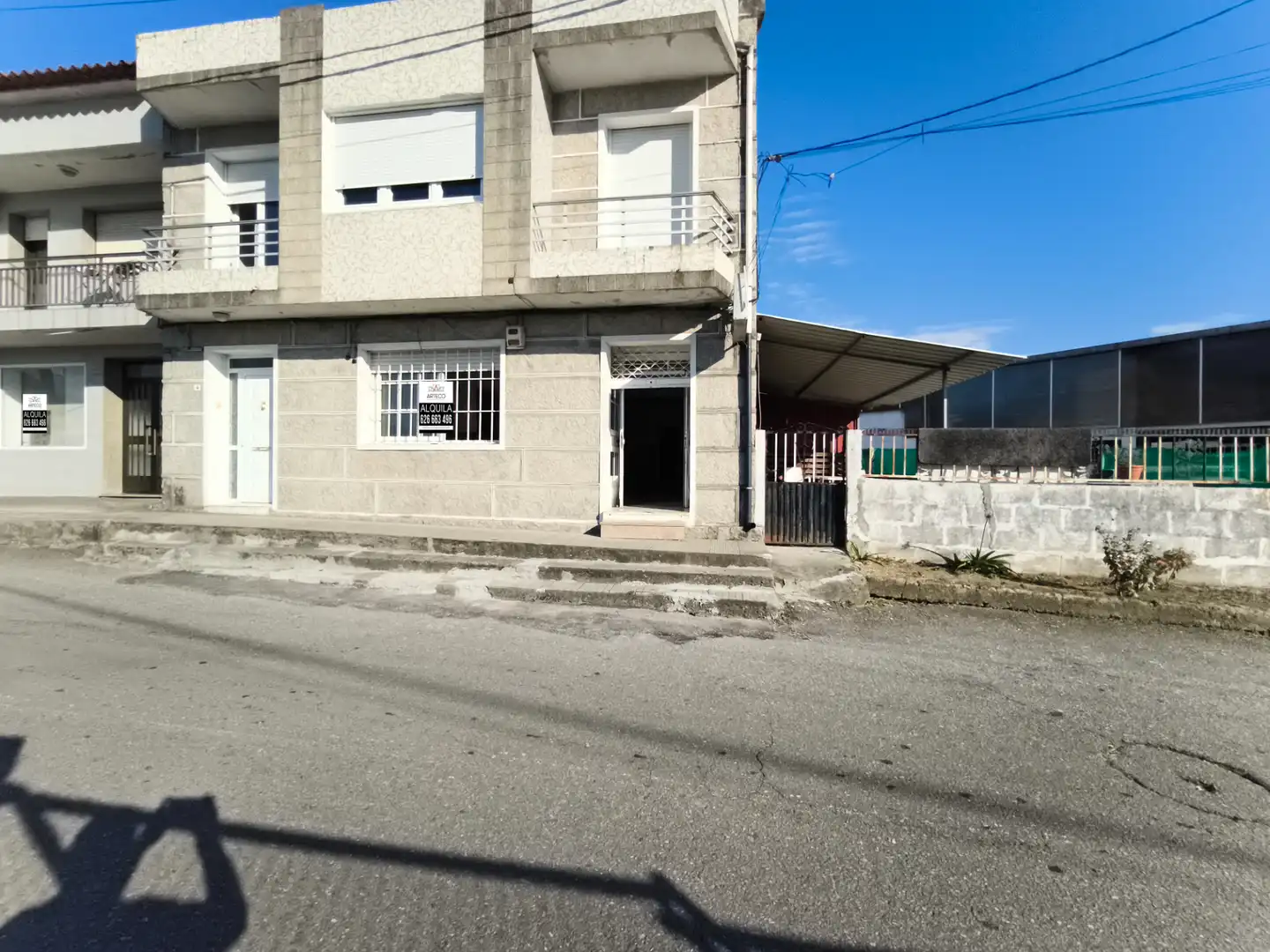 Vista exterior de Local de alquiler en Vilagarcía de Arousa con Terraza
