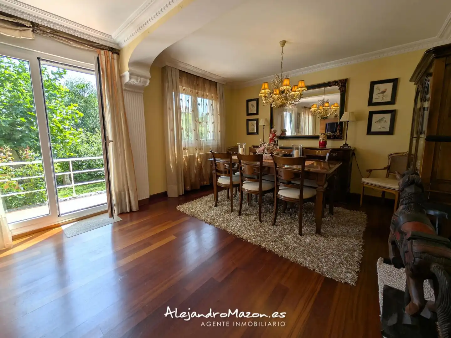 Esszimmer von Einfamilien-Reihenhaus zum Verkauf in Castro-Urdiales mit Heizung, Privatgarten und Terrasse