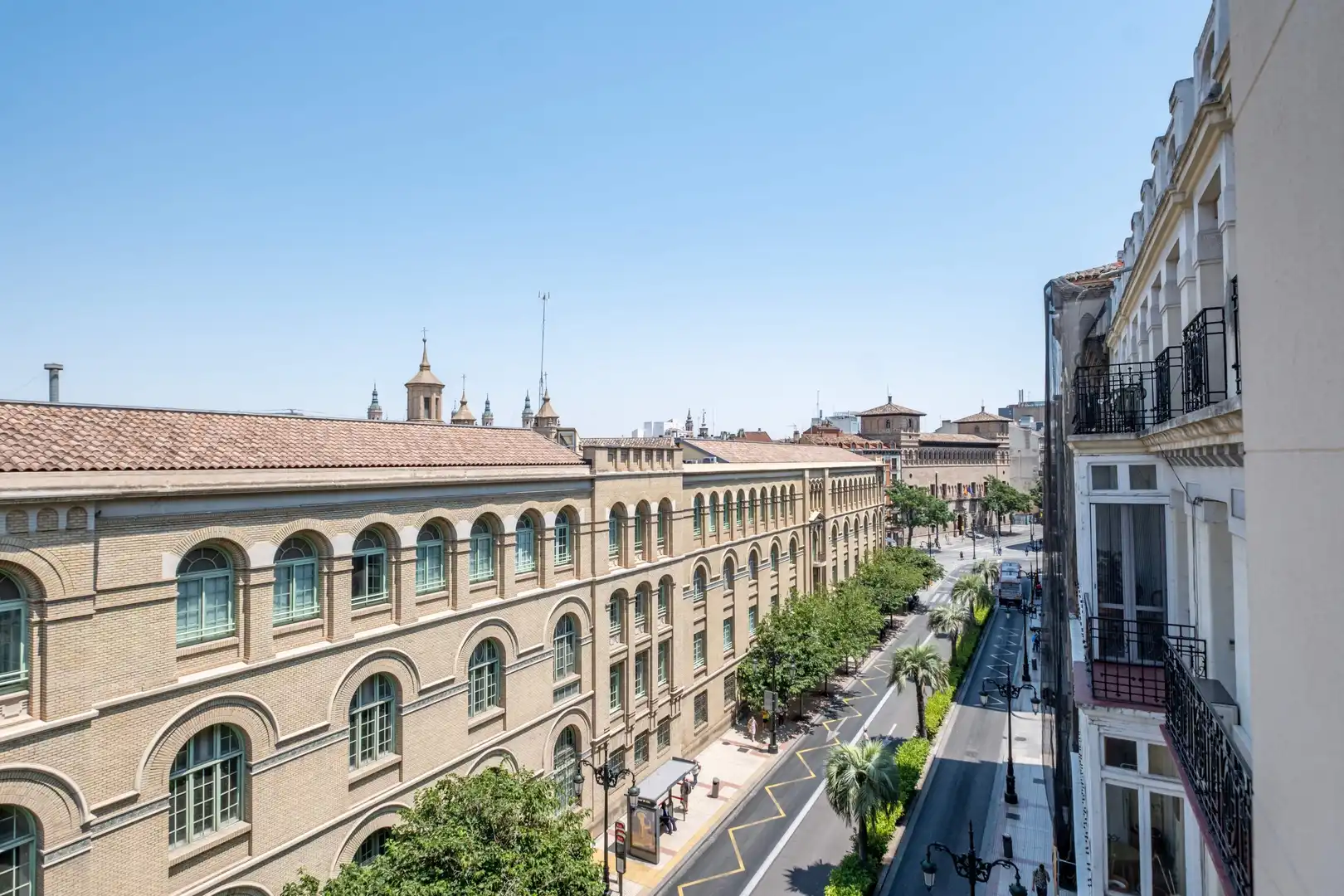 Vista exterior de Pis en venda en Zaragoza amb Calefacció i Traster