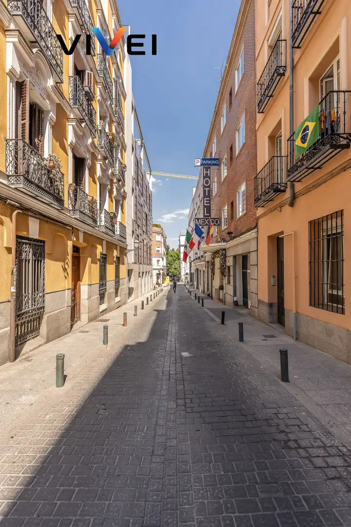 Vista exterior de Pis en venda en Madrid amb Aire condicionat, Calefacció i Balcó
