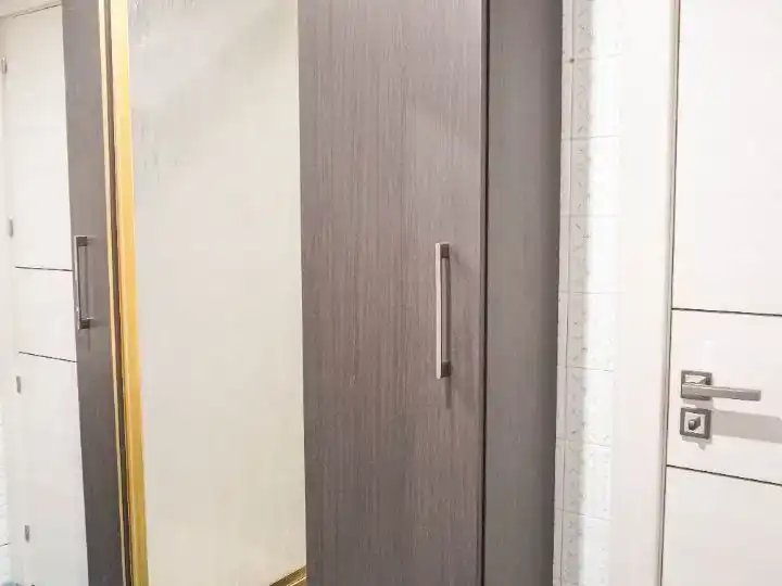 Bany de Pis en venda en León Capital  amb Parquet i Moblat