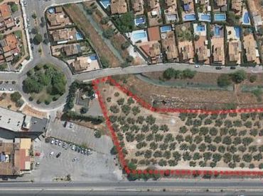 Terreny residencial en venda a Calle LOS JUNCOS
