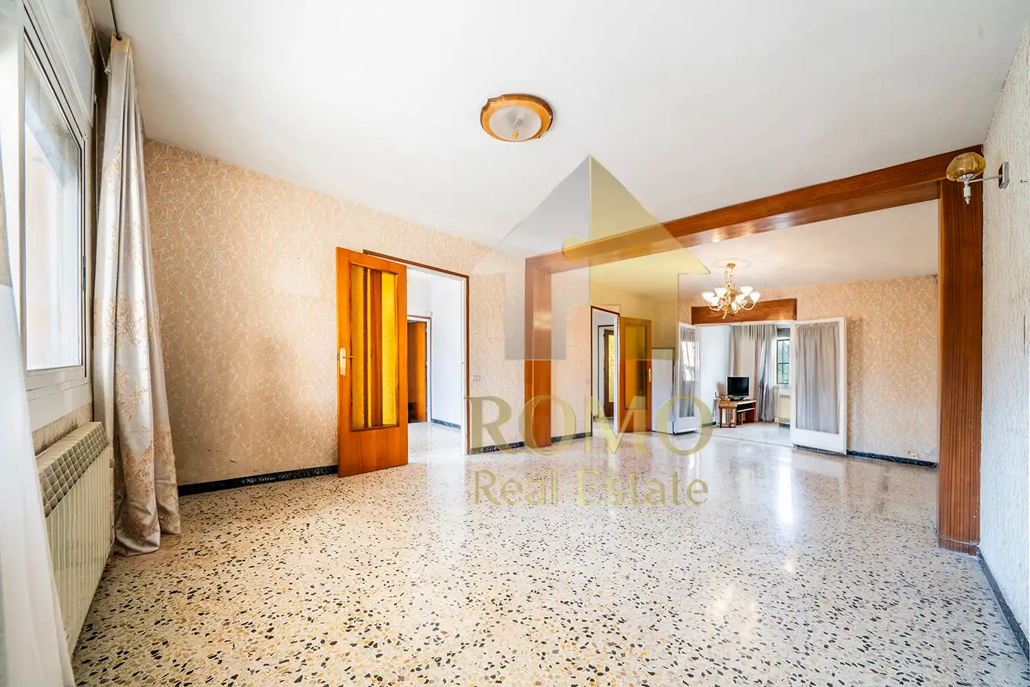 Exterior view of Houses for sale in Santa Perpètua de Mogoda  with Terrace, Storage room and Balcony