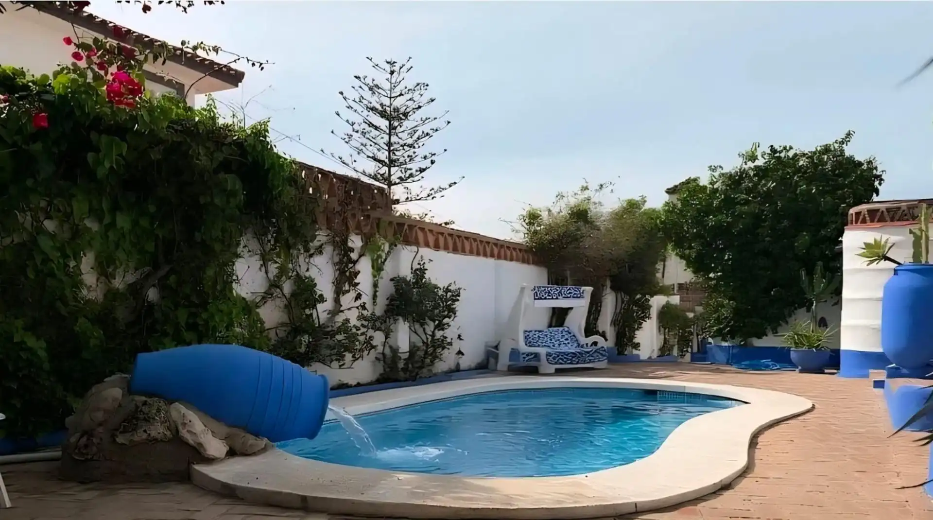 Villa con piscina in vendita a Puerto Marina