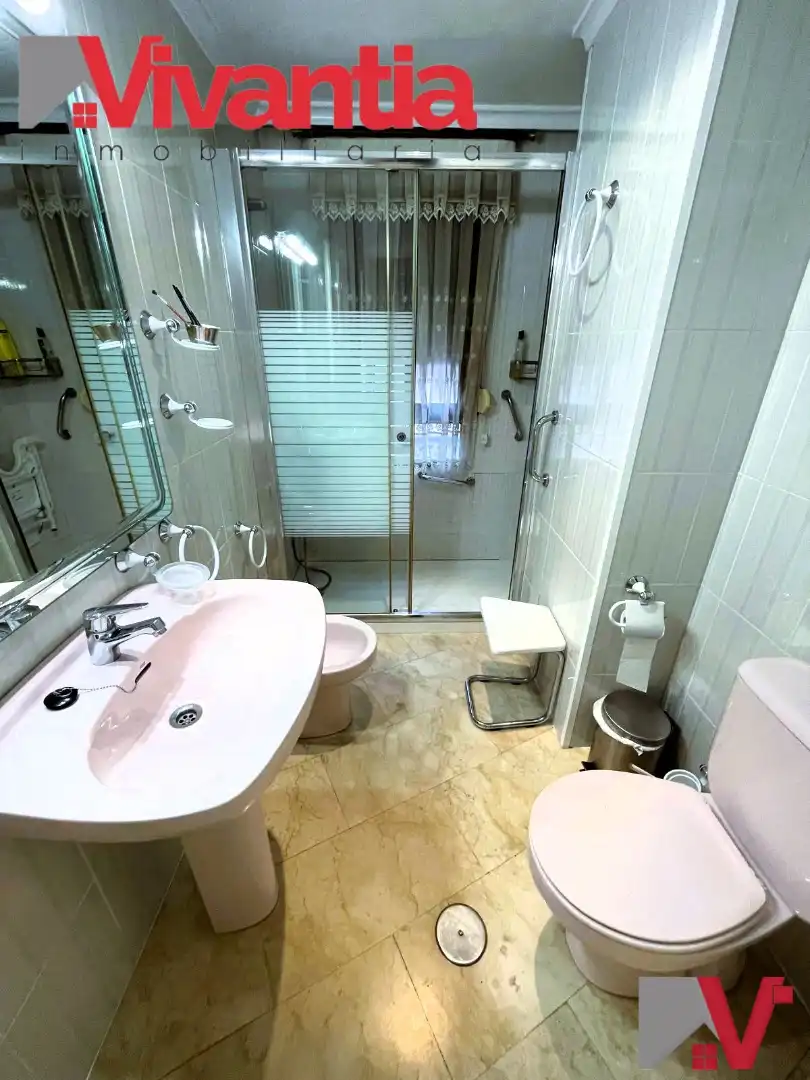 Bathroom of Flat for sale in Lorca  with Air Conditioner, Heating and Terrace