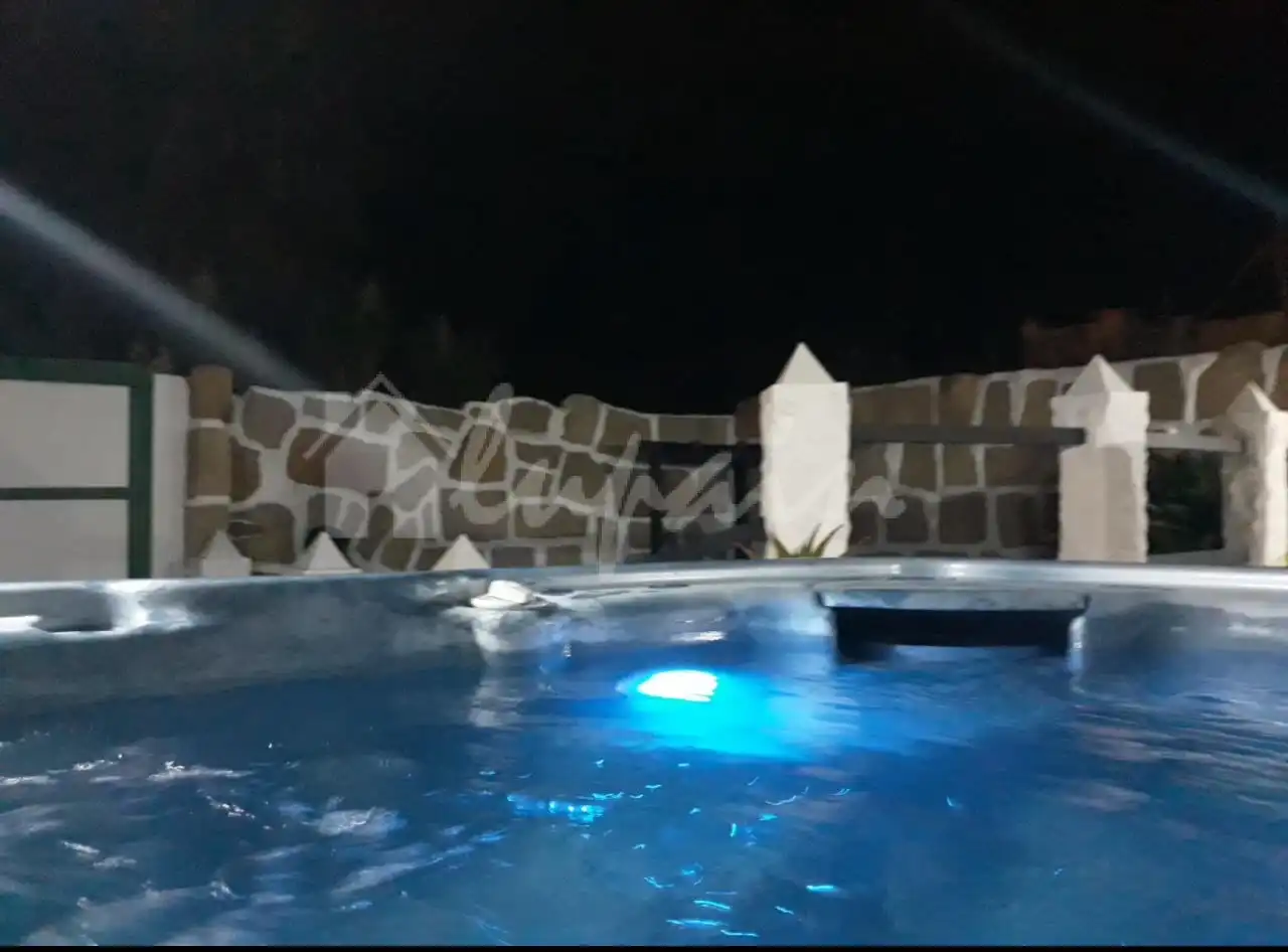 Piscina de Finca rústica en venda en San Miguel de Abona