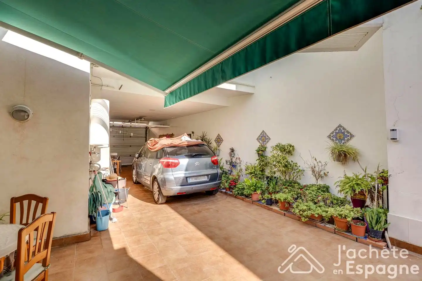 Terrassa de Casa o xalet en venda en Alcàsser amb Jardí privat, Moblat i Balcó