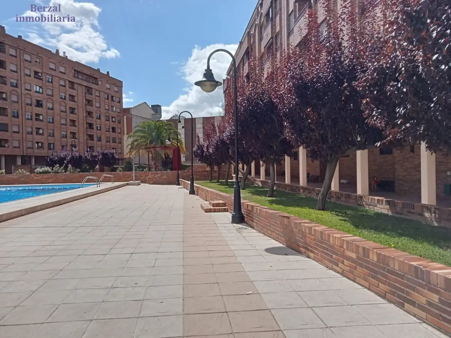 Exterior view of Flat for sale in  Logroño  with Heating, Private garden and Terrace