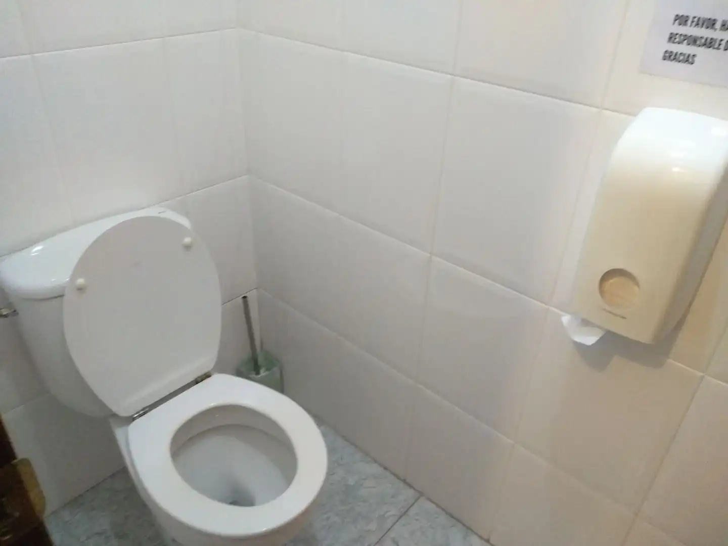 Baño de Local en venta en Castellón de la Plana / Castelló de la Plana con Aire acondicionado, Terraza y Amueblado