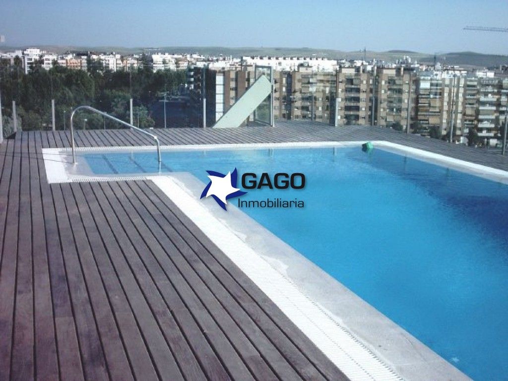 Piscina de Piso de alquiler en  Córdoba Capital con Aire acondicionado, Calefacción y Trastero