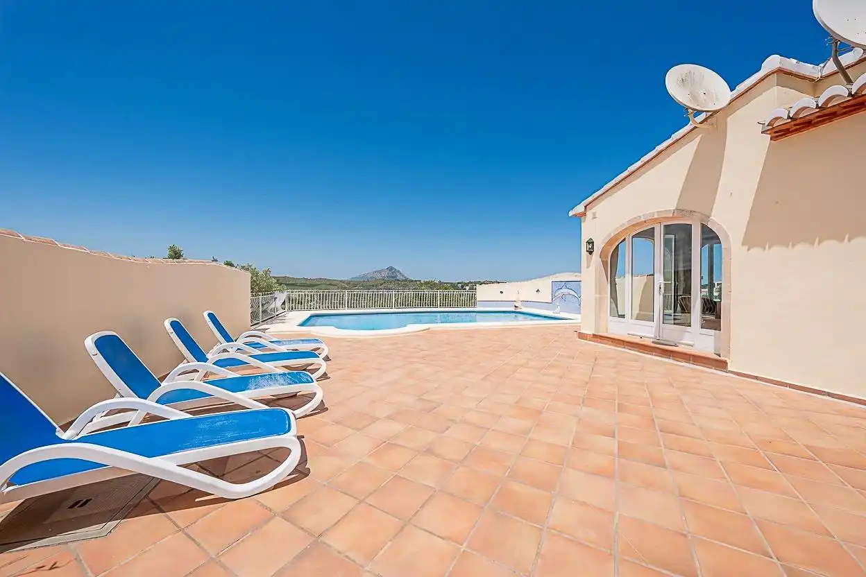 Terrace of Houses for sale in Jávea / Xàbia  with Air Conditioner, Heating and Private garden