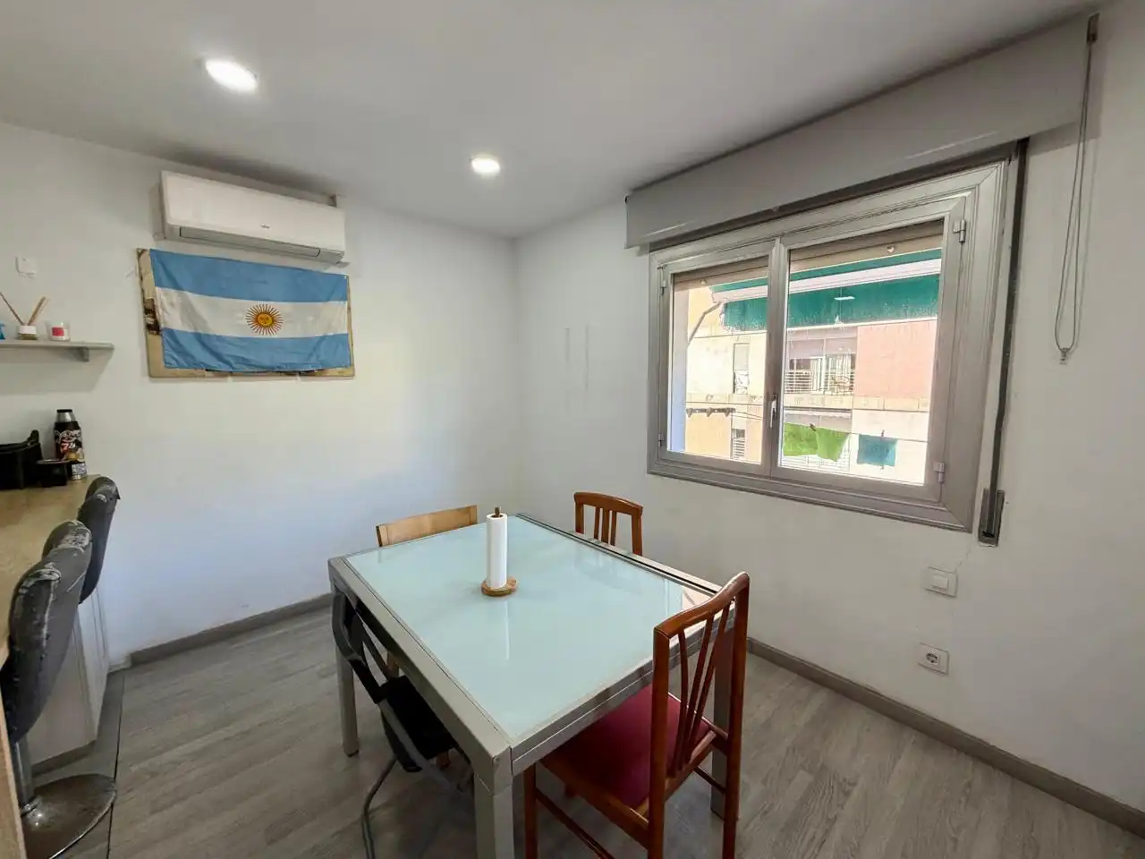 Dining room of Flat for sale in Nou Barris