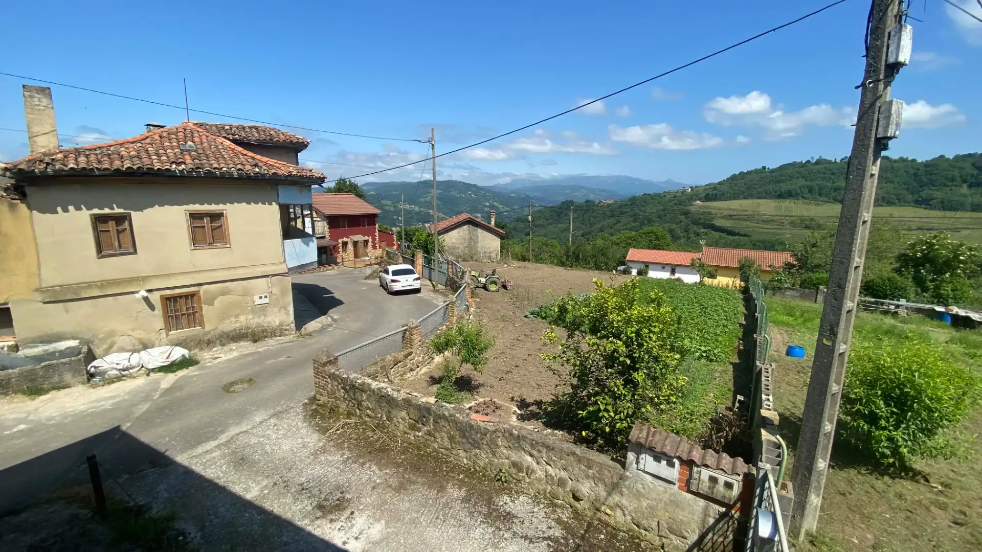 Vista exterior de Casa o chalet en venta en Langreo con Calefacción, Terraza y Balcón