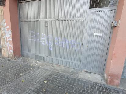 Vista exterior de Local en venda en Badalona