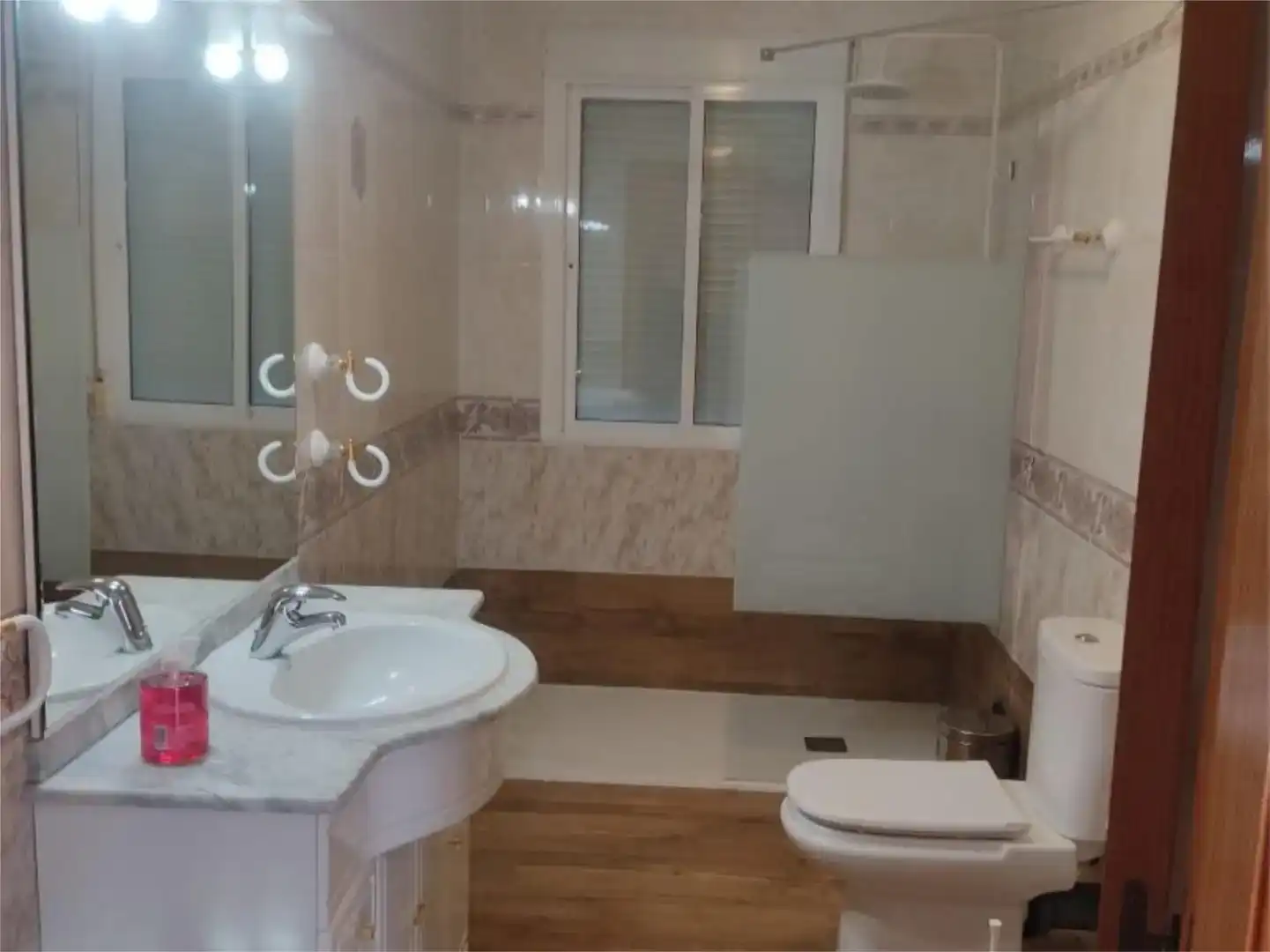 Bathroom of Houses for rent in Guaro, Málaga