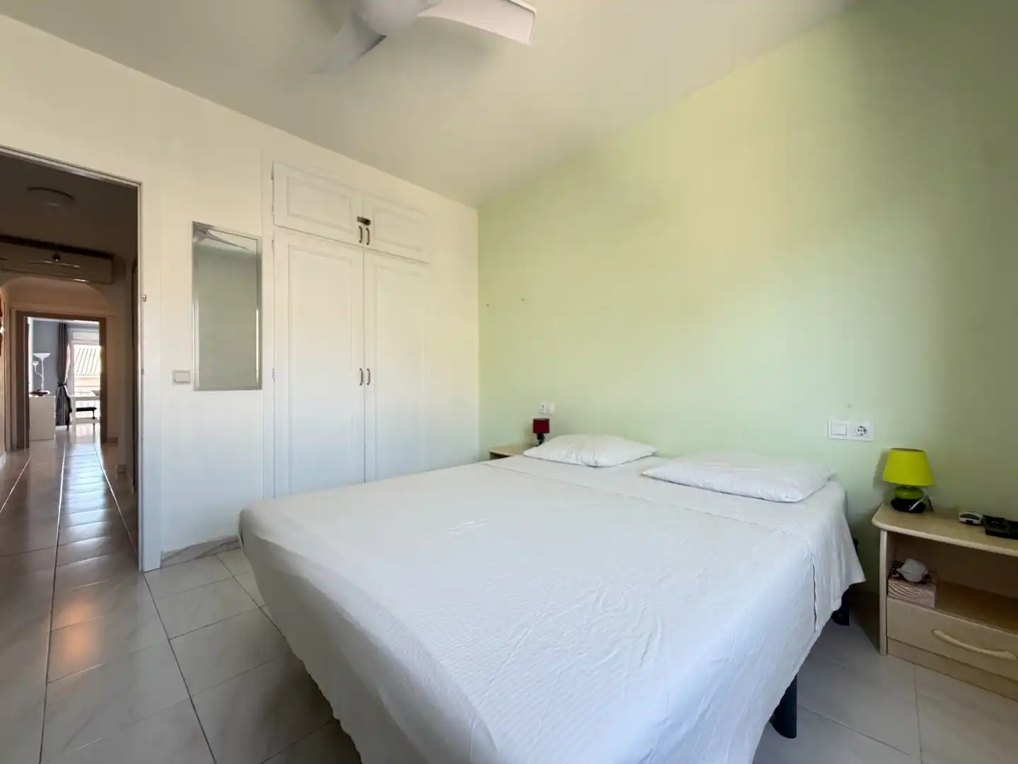 Habitación de Apartamento en venta en Roses con Aire acondicionado, Terraza y Amueblado