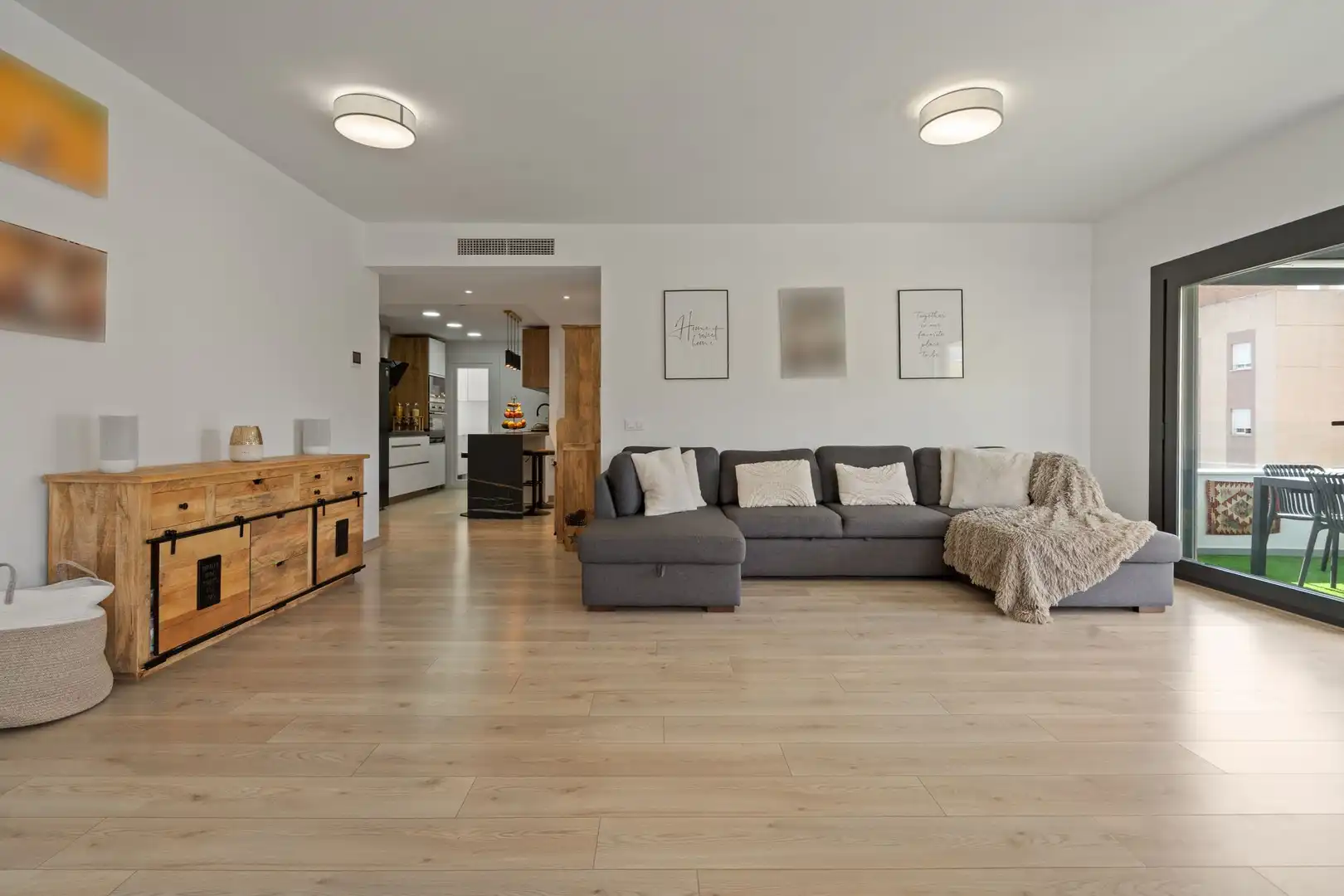 Living room of Attic for sale in Estepona  with Terrace and Balcony