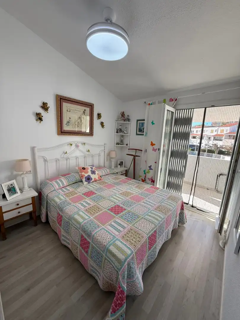 Bedroom of Detached homes for sale in Oropesa del Mar / Orpesa  with Air Conditioner, Furnished and Oven