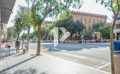 Vista exterior de Local en venda en  Barcelona Capital