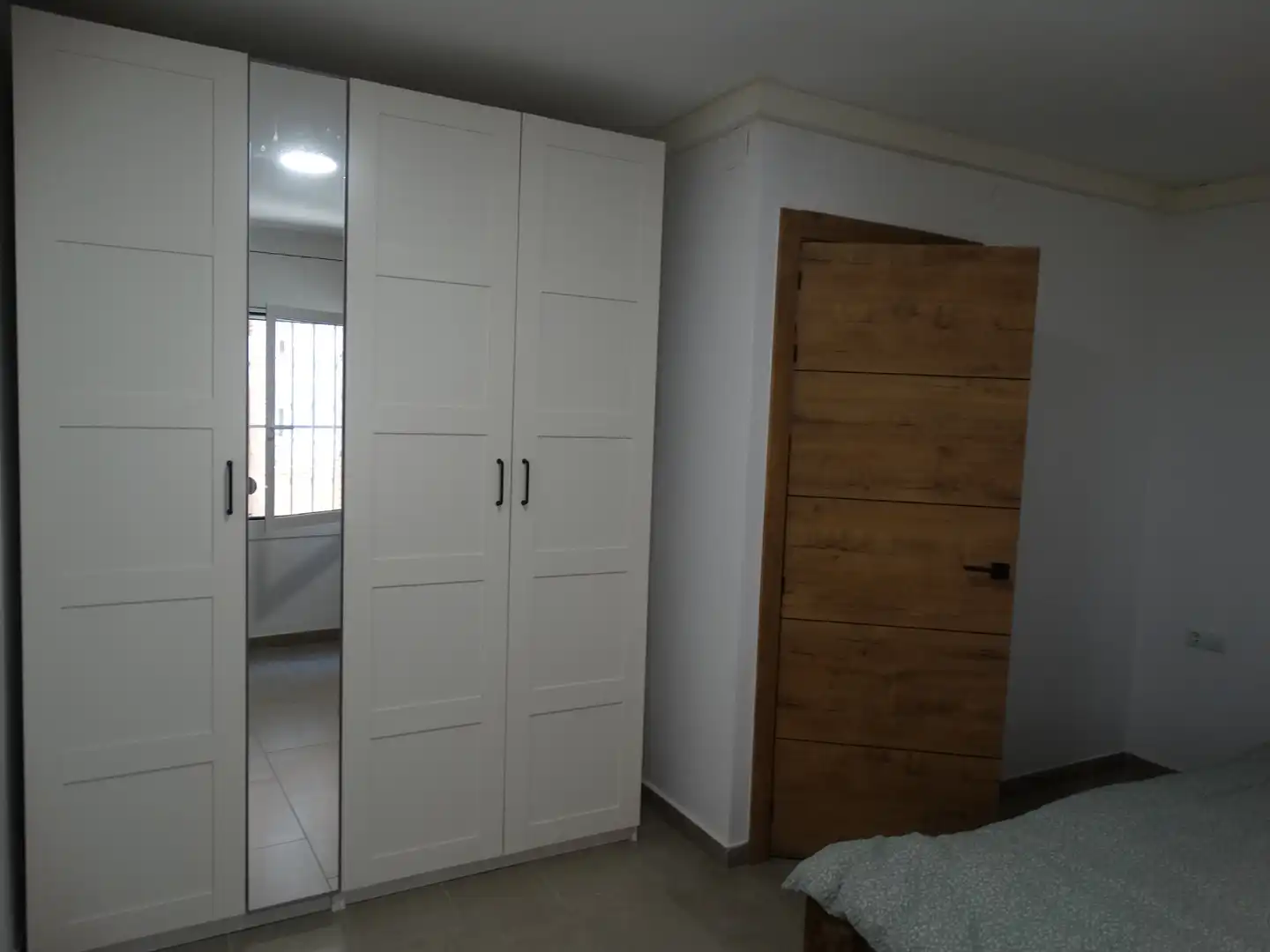 Bedroom of Ground floor for sale in Vilanova i la Geltrú  with Air Conditioner, Private garden and Terrace