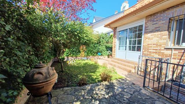 Casa-chalet en Venta en Iglesia - Estación
