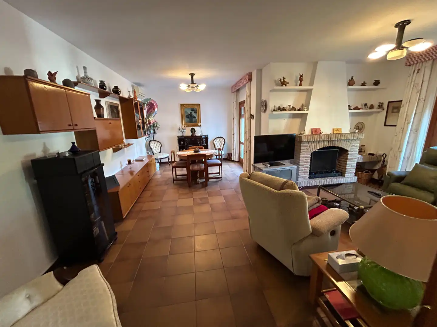 Sala d'estar de Casa adosada en venda en Vélez-Málaga amb Aire condicionat, Calefacció i Jardí privat