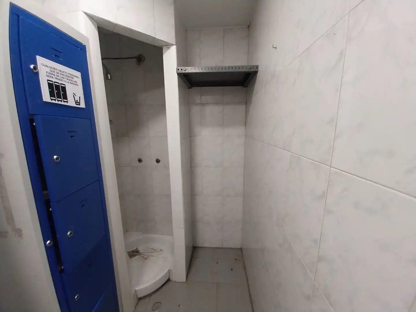 Baño de Local de alquiler en Madrid con Aire acondicionado y Calefacción