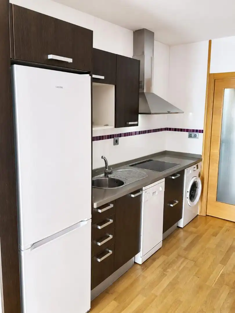 Cocina de Apartamento en venta en Dos Hermanas con Trastero y Amueblado