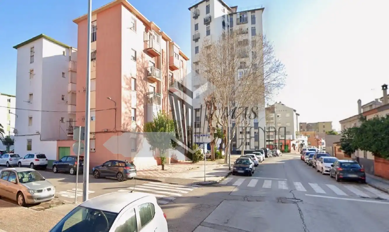 Vista exterior de Piso en venta en La Línea de la Concepción
