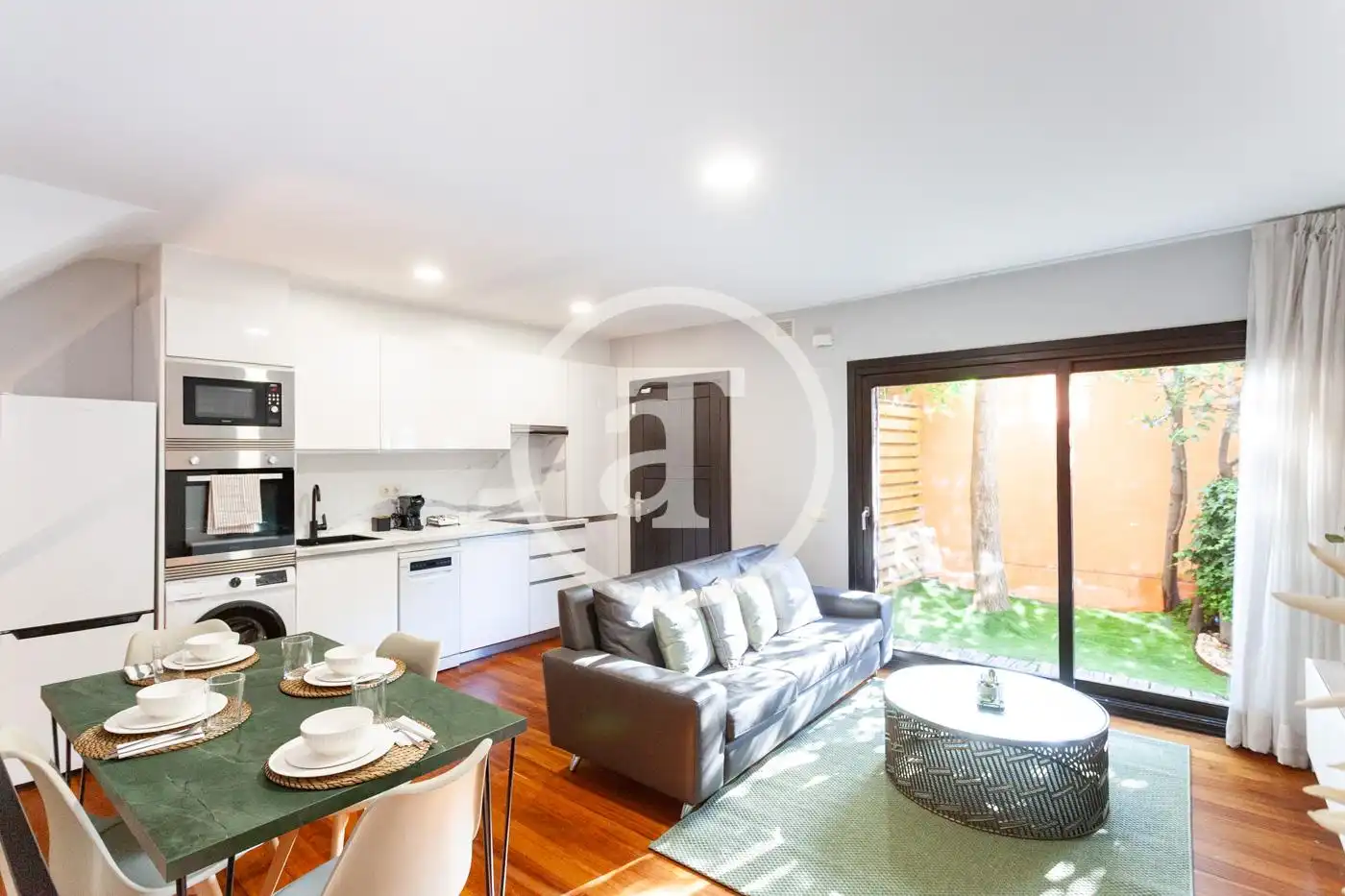 Living room of Duplexes for rent in Madrid  with Air Conditioner, Heating and Furnished