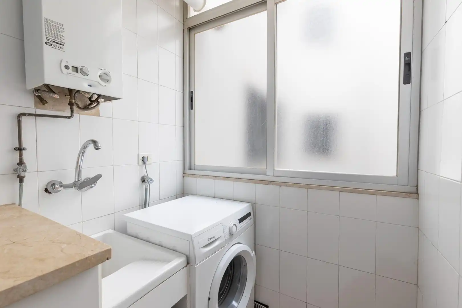 Bathroom of Flat for sale in Granada