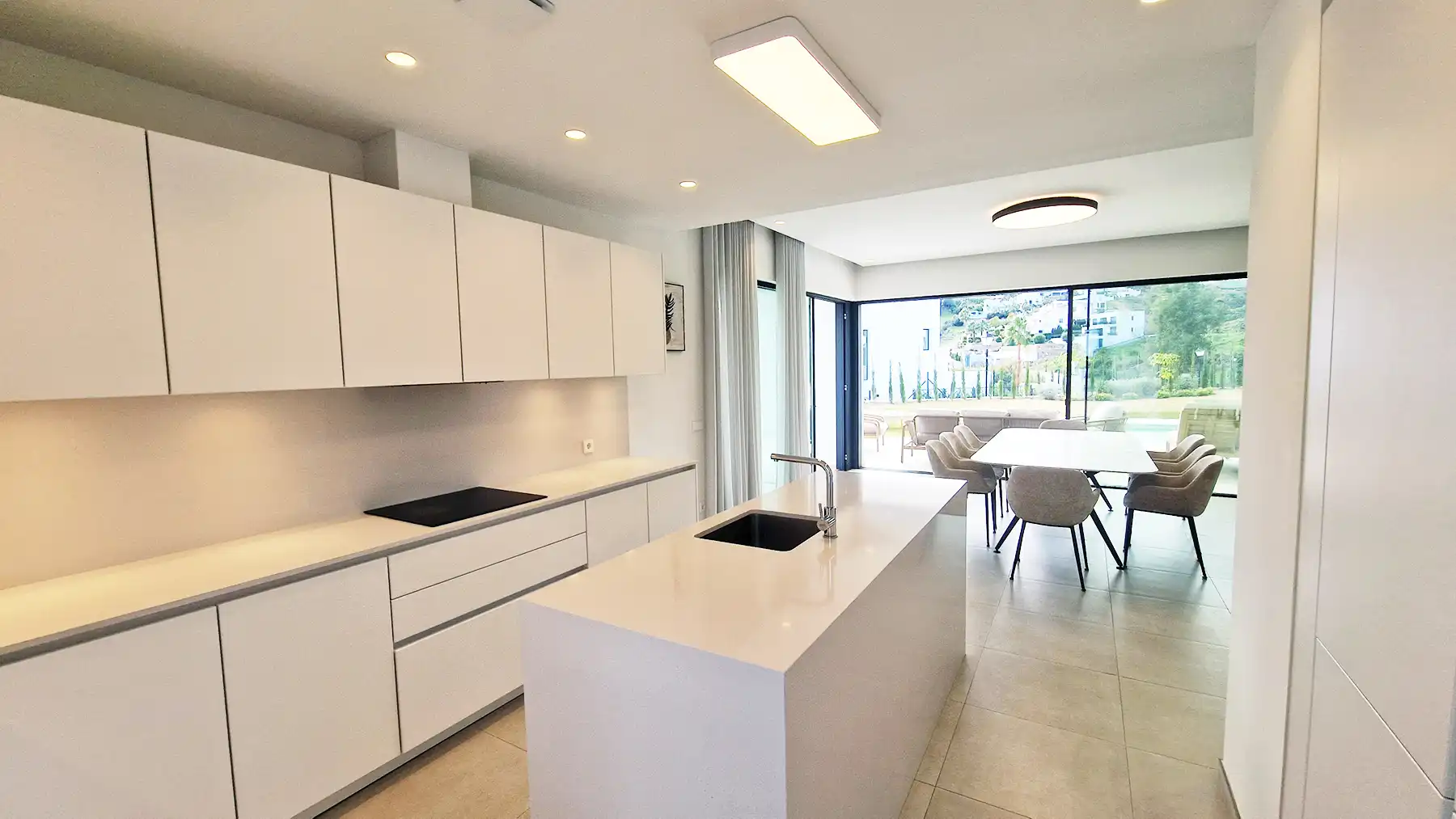 Cocina de Casa o chalet en venta en Mijas con Aire acondicionado, Jardín privado y Terraza