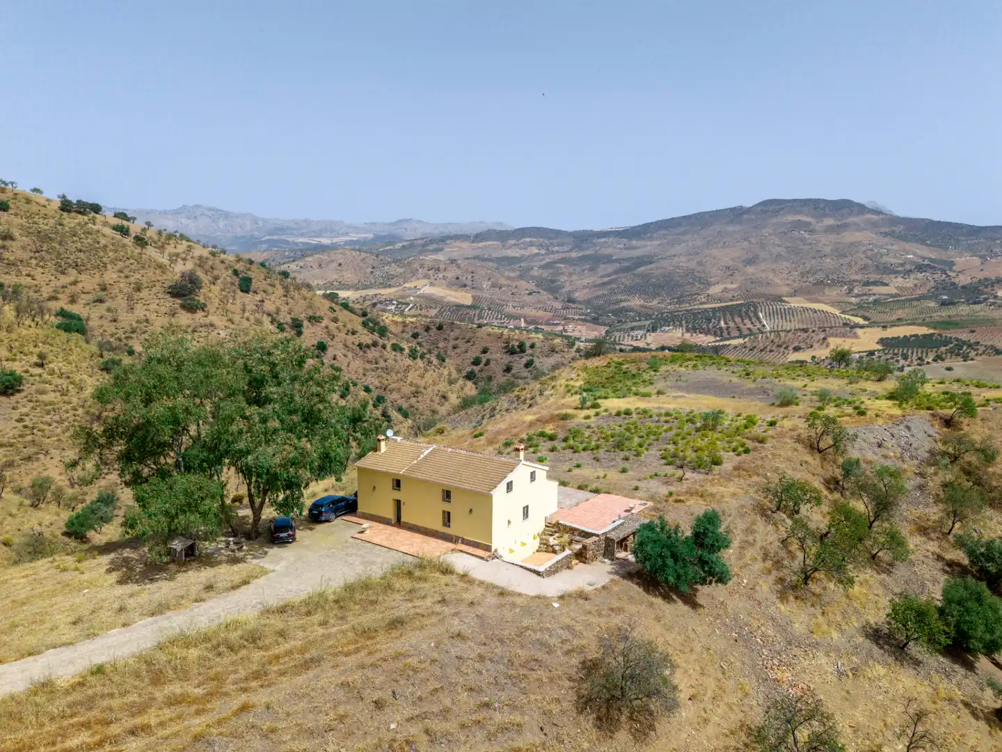 Vista exterior de Finca rústica en venda en Casabermeja amb Jardí privat, Moblat i Forn