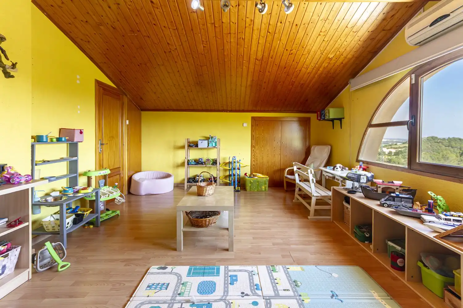 Living room of Houses for sale in Sant Martí Sarroca  with Air Conditioner, Heating and Terrace