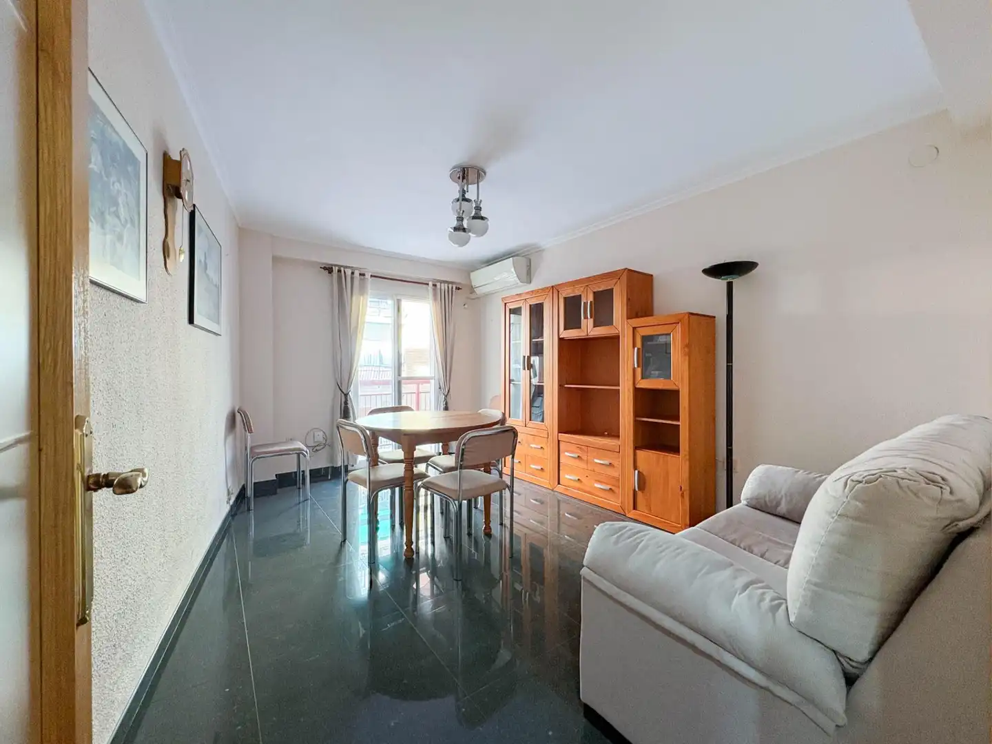 Sala de estar de Piso en venta en Valencia con Aire acondicionado, Calefacción y Trastero