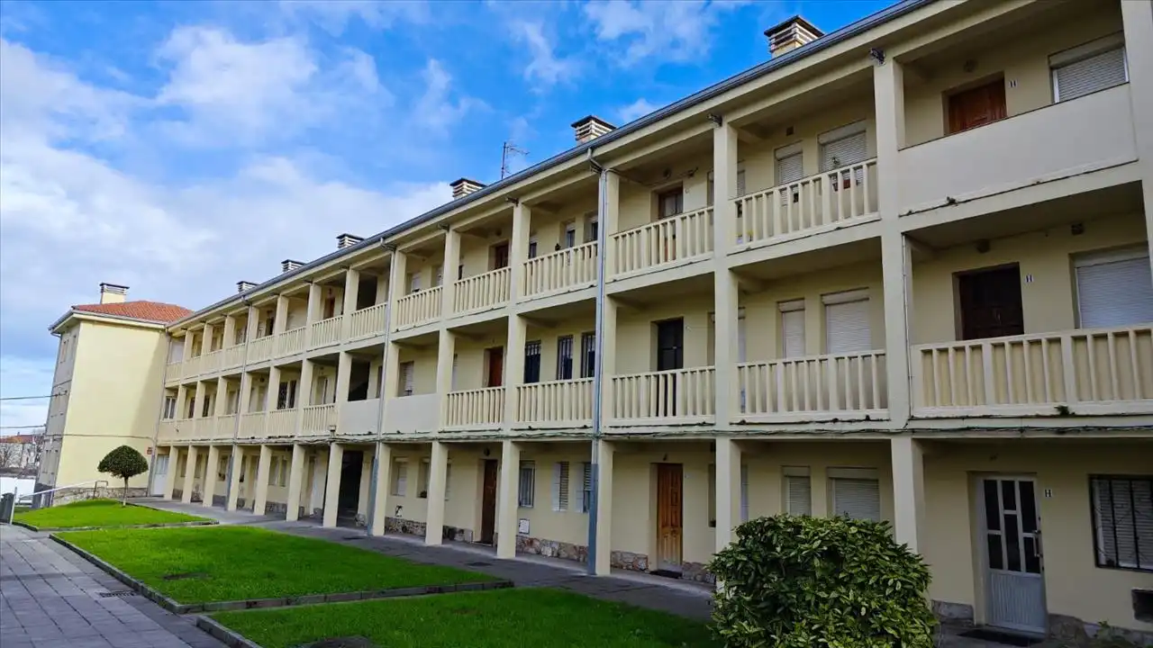 Exterior view of Flat for sale in Avilés