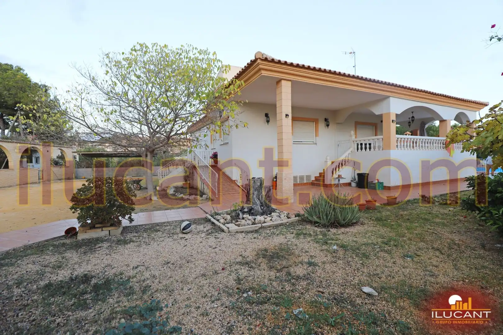 Vista exterior de Casa o chalet en venta en Mutxamel con Aire acondicionado, Jardín privado y Terraza