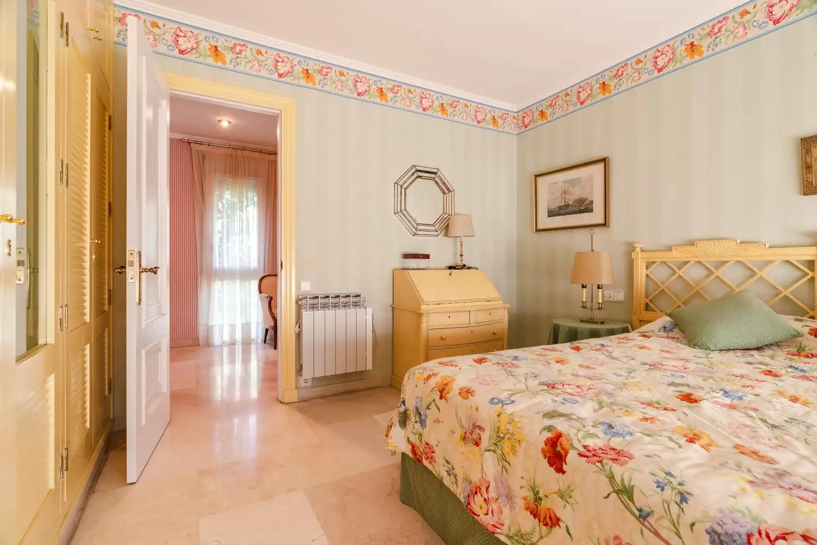 Dormitori de Casa o xalet en venda en Móra d'Ebre amb Aire condicionat, Calefacció i Jardí privat