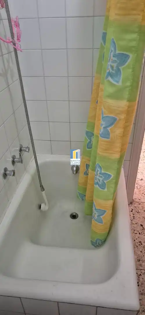 Bany de Pis en venda en Zamora Capital  amb Calefacció, Terrassa i Balcó