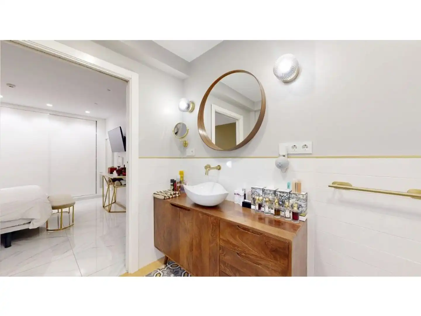 Baño de Piso en venta en Tavernes de la Valldigna con Aire acondicionado