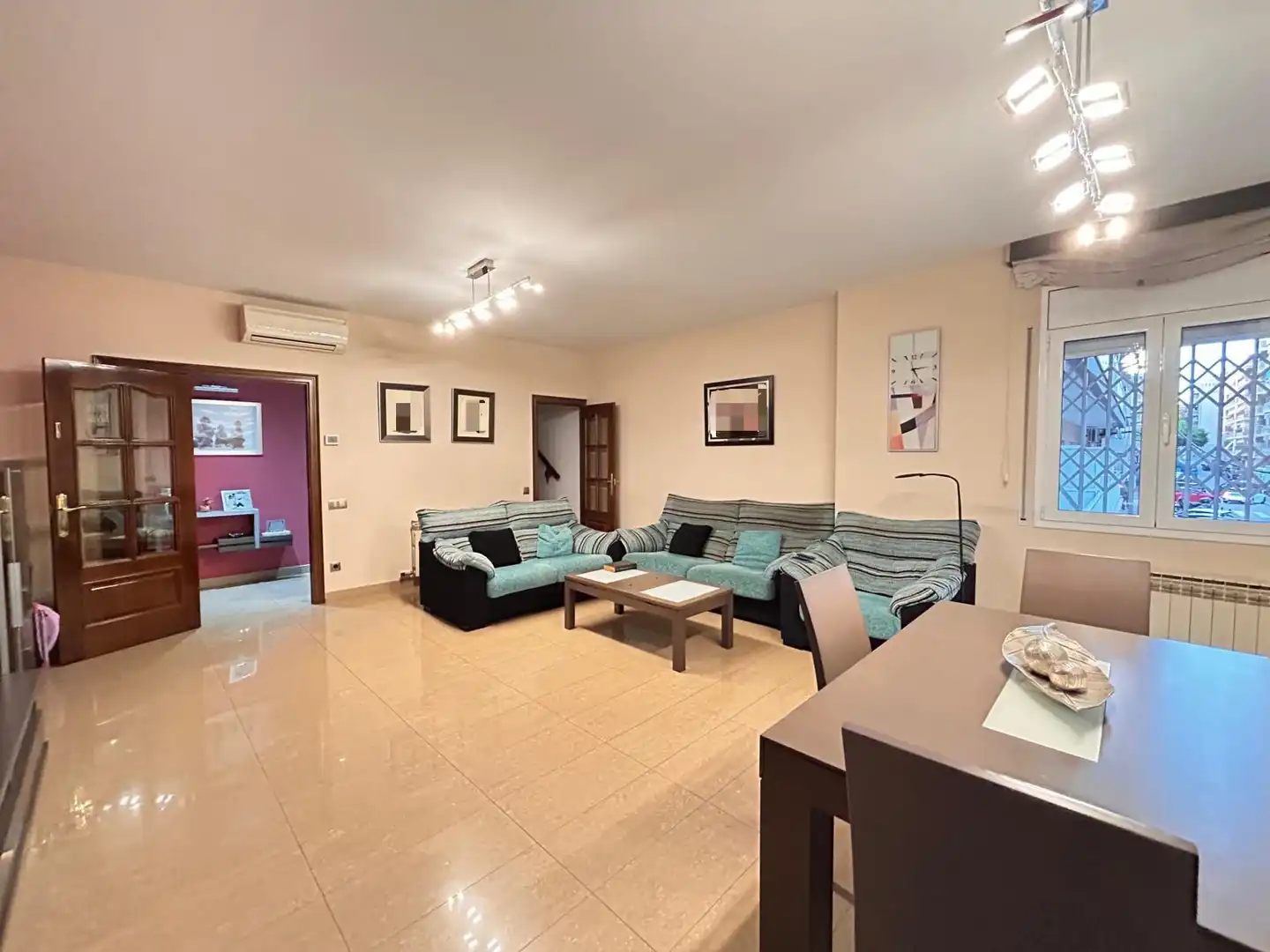 Living room of Houses for sale in Sant Boi de Llobregat  with Air Conditioner, Heating and Terrace