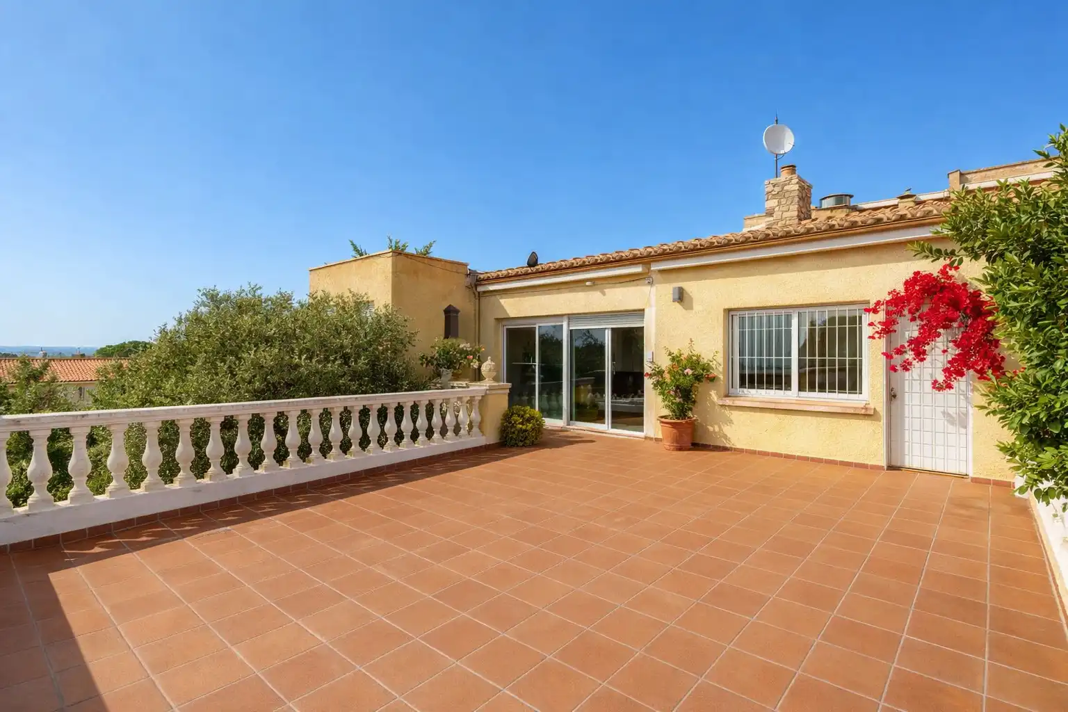 Terrassa de Casa o xalet en venda en Roses amb Aire condicionat, Calefacció i Jardí privat