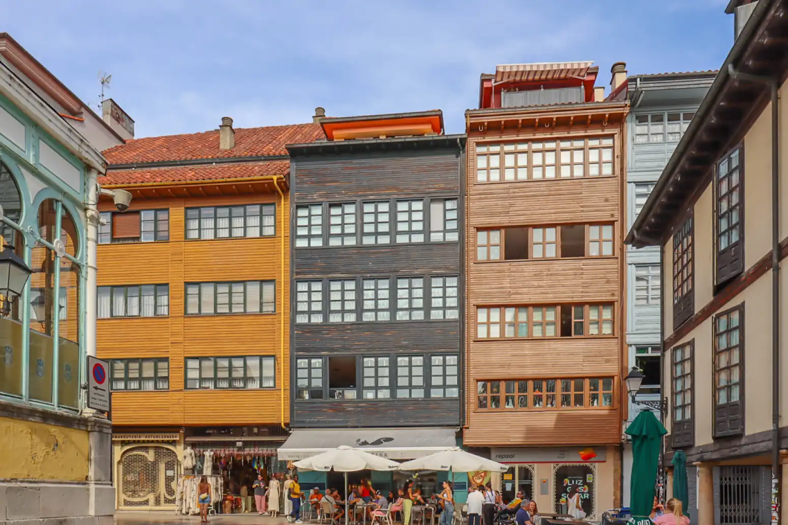 Außenansicht von Wohnung zur Miete in Oviedo  mit Heizung und Parkett