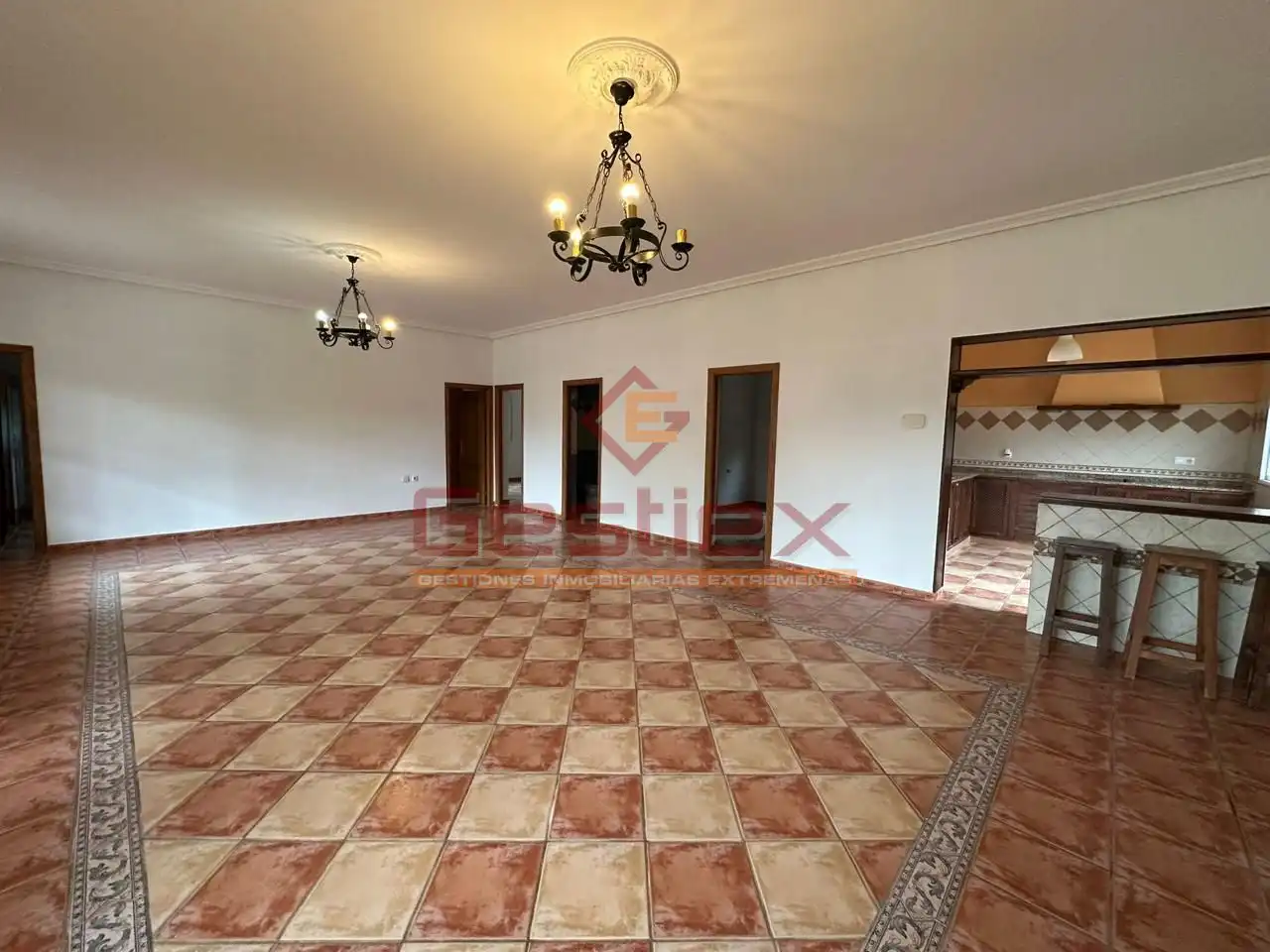 Casa amb piscina en venda a Almendralejo, imagen 4