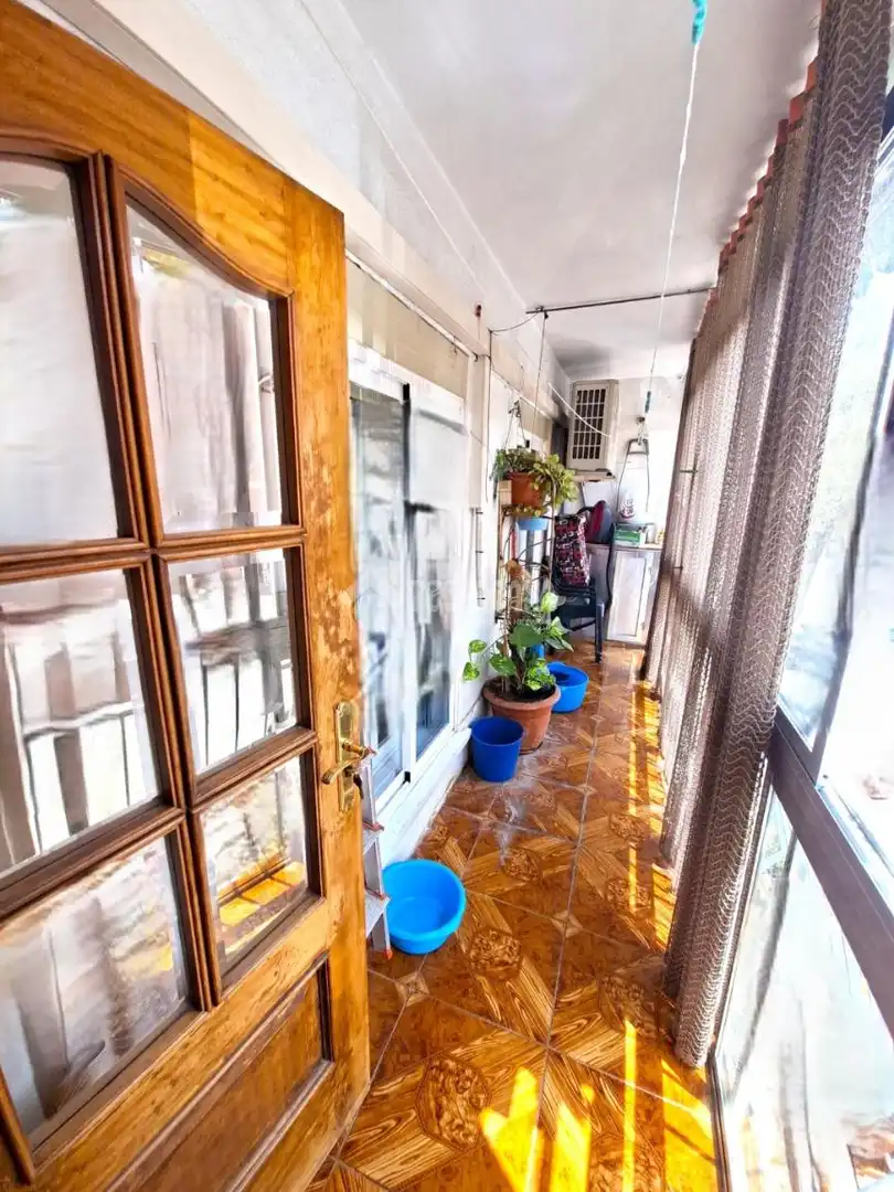 Wohnung zum Verkauf in Parla mit Klimaanlage und Terrasse